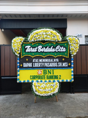 Papan Bunga Duka di Amahai
